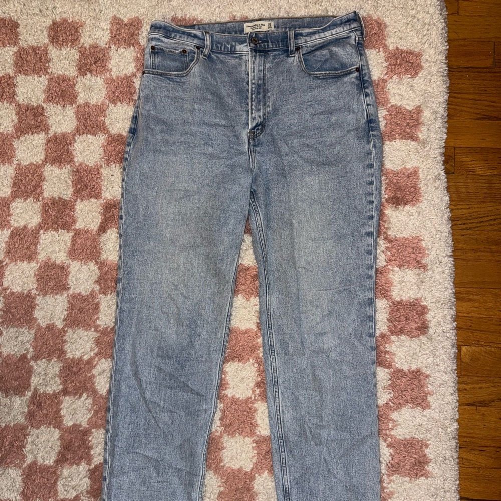 Abercrombie & Fitch Women’s Light Blue Jeans